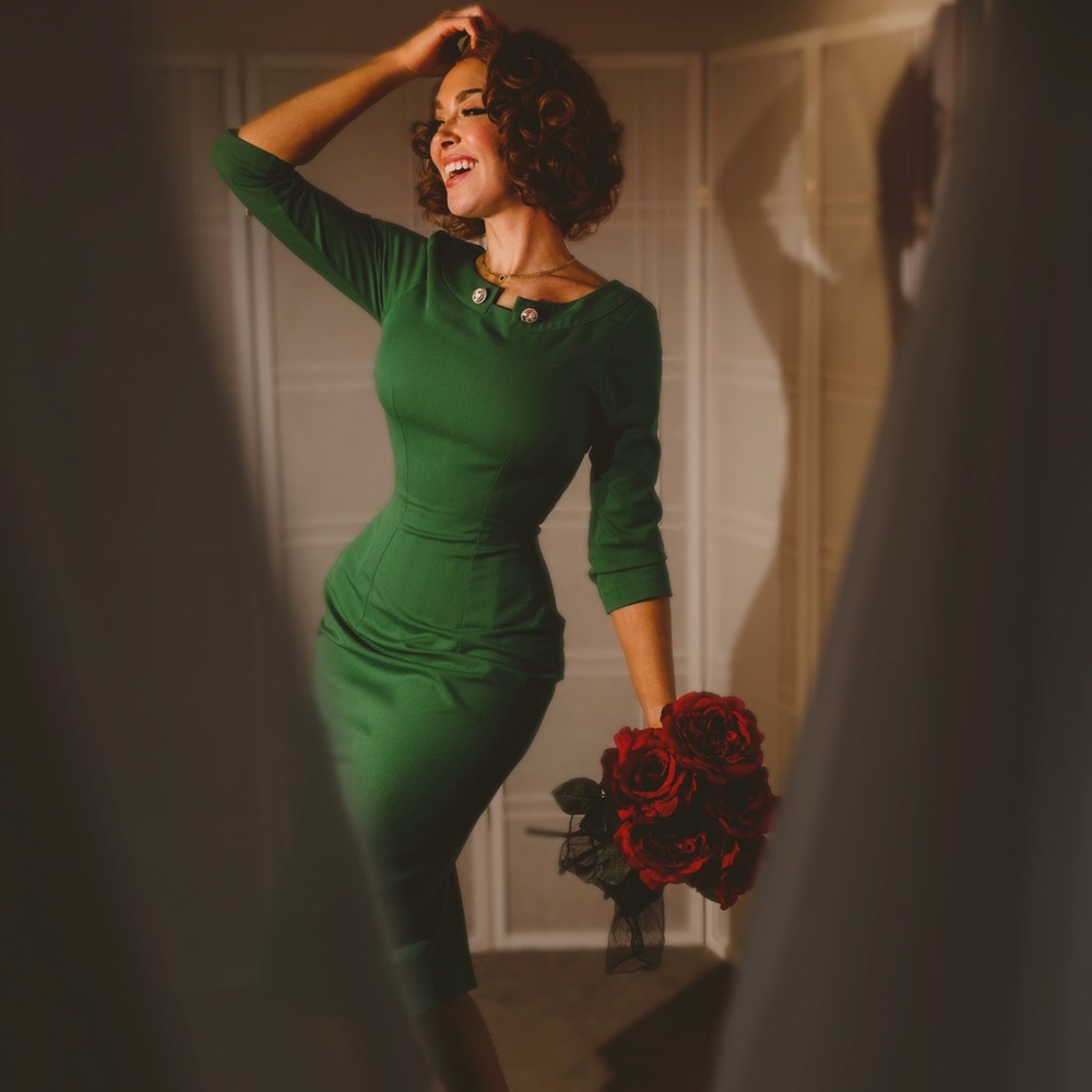 The Ultimate Siren - Retro Pin Up Green Wiggle Dress 💚 1950s CLASS